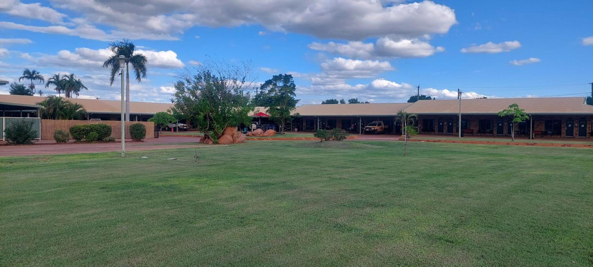 Abacus Motel Mount Isa Extérieur photo